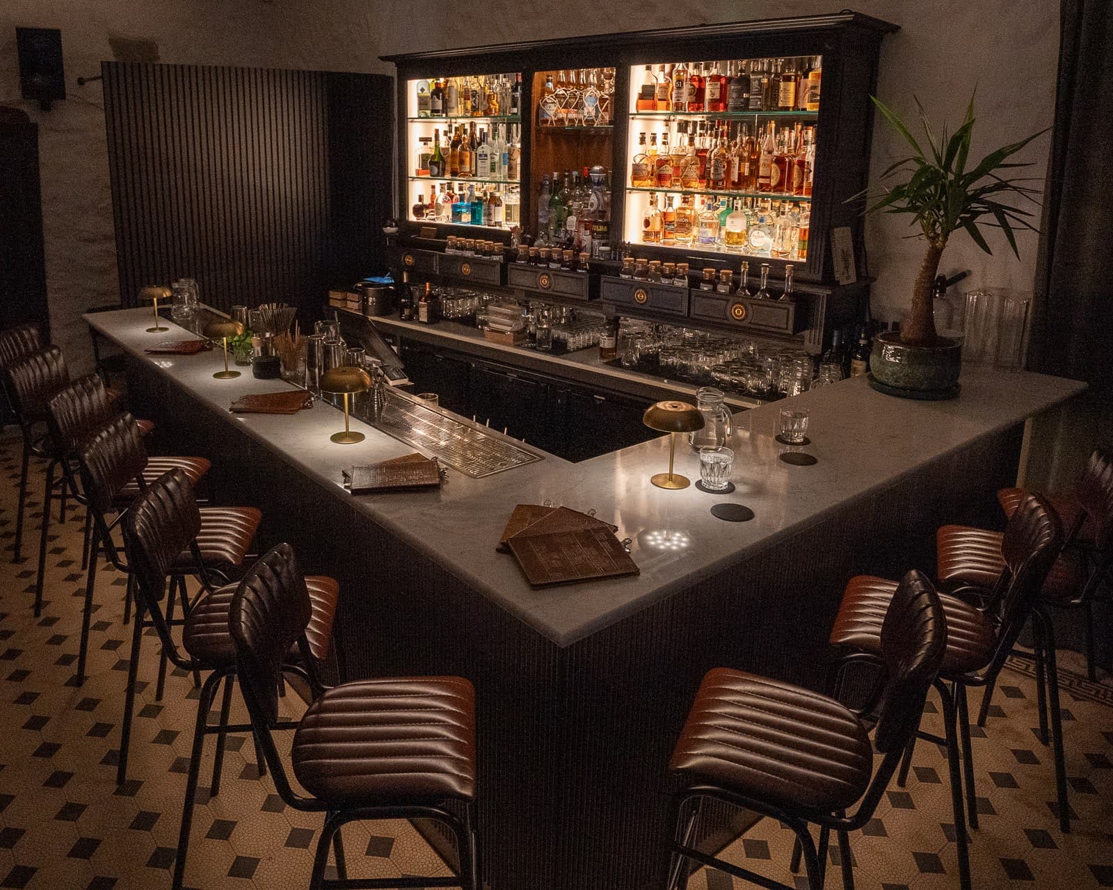 Gambetta bar interior